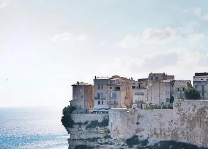 Villa Avec Piscine 3 étoiles Proche Plages *